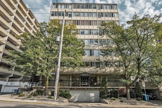 Queensvilla Condominiums at 101 Queen Street South, Hamilton