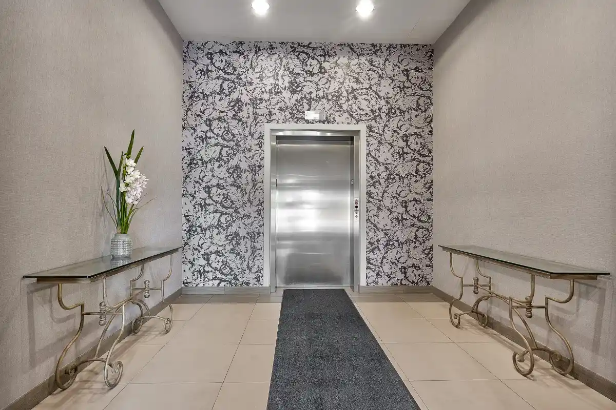 Lobby Elevator
