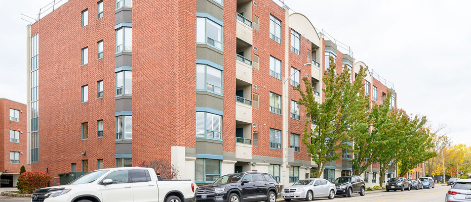 Grafton Square at 5 Ogilvie Street in Dundas, Ontario