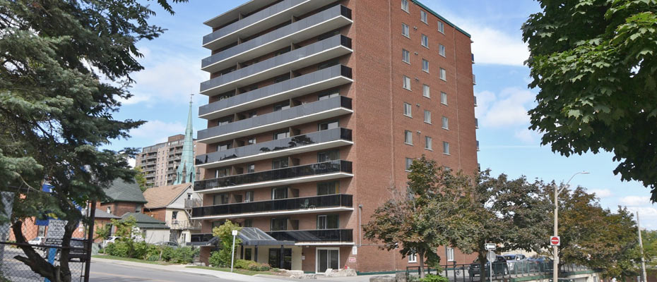 The Clifton at 81 Charlton Avenue East, Hamilton